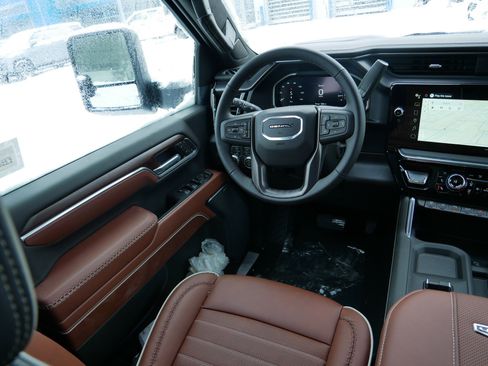 New 2026 GMC Sierra 2500 Denali Ultimate w/ Max Trailering Package image 13