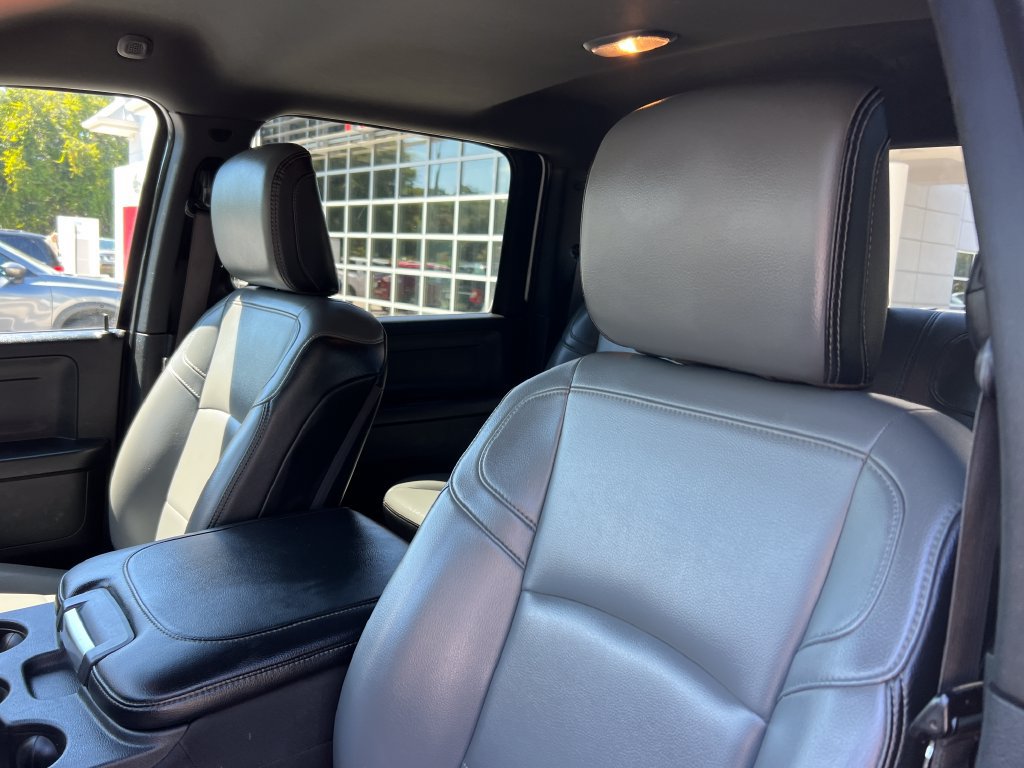 Used 2022 RAM 2500 Tradesman w/ Chrome Appearance Group AWD/4WD image 9