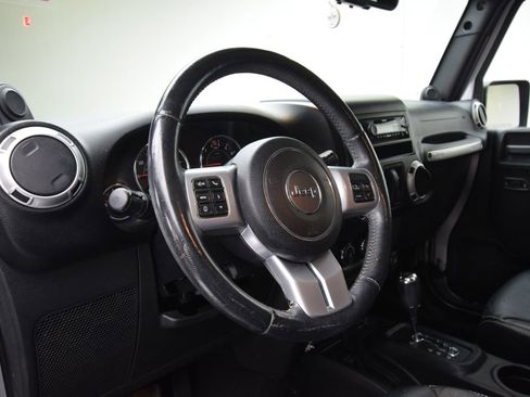 Used 2013 Jeep Wrangler Sport image 13