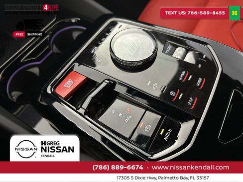 Used 2025 BMW M5 w/ Carbon Package image 24