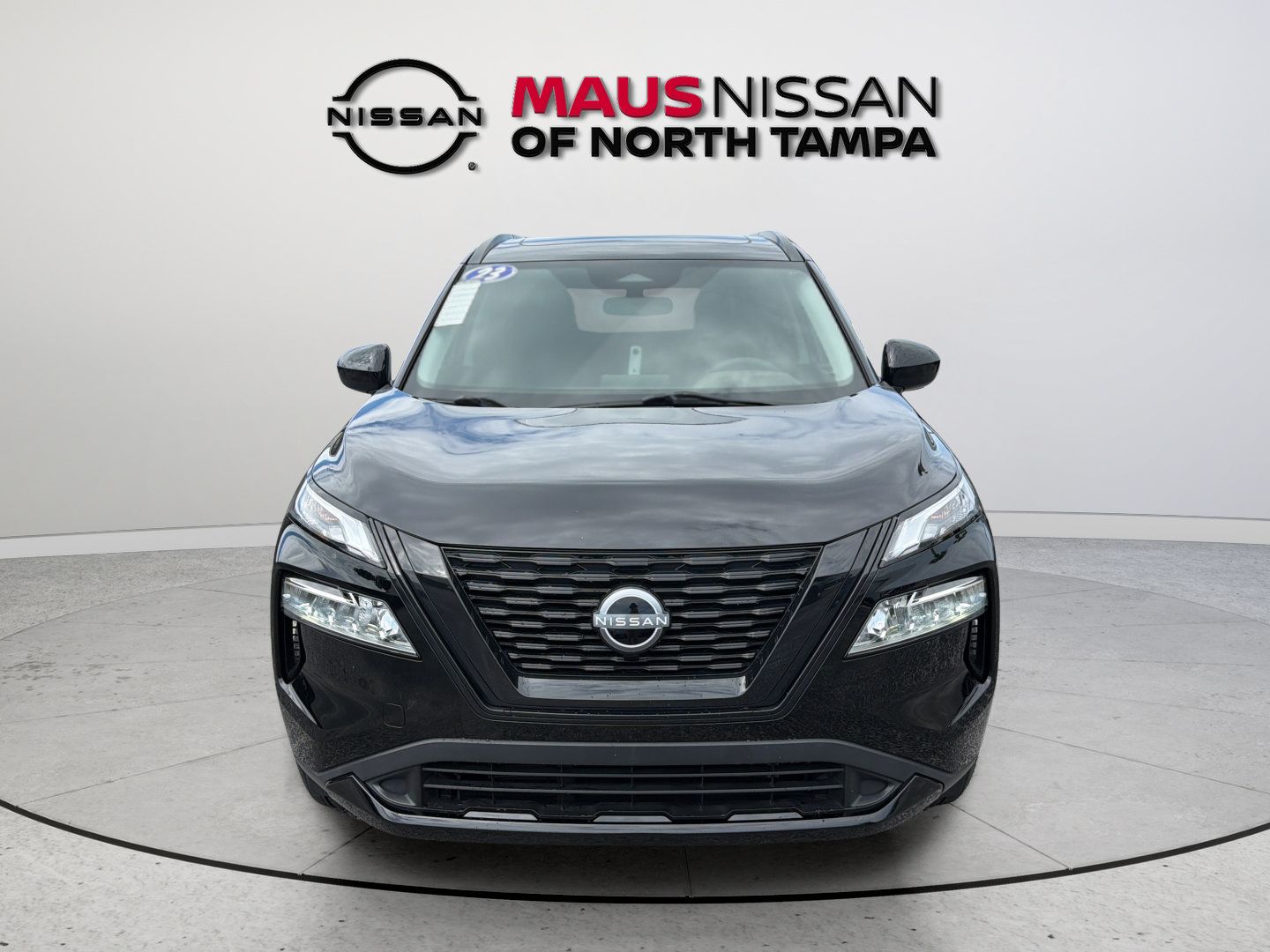 Used 2023 Nissan Rogue SV w/ SV Premium B Package FWD image 3