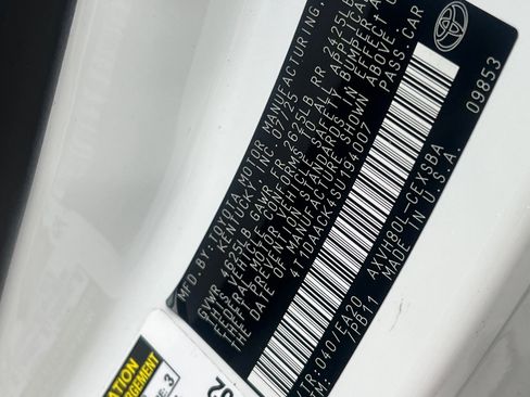 Certified 2025 Toyota Camry SE image 31