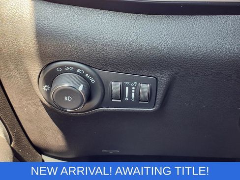 Used 2025 Jeep Compass Limited AWD/4WD image 17