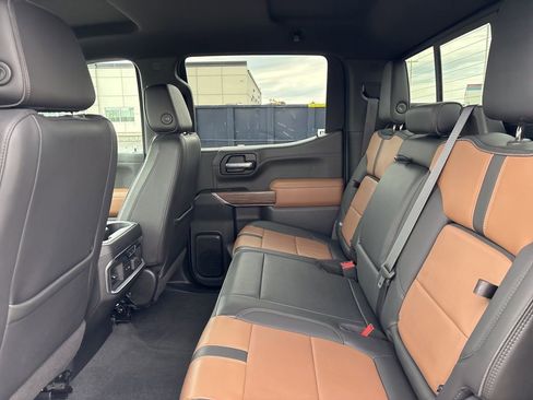 Used 2021 Chevrolet Silverado 1500 High Country w/ Safety Package II AWD/4WD image 30