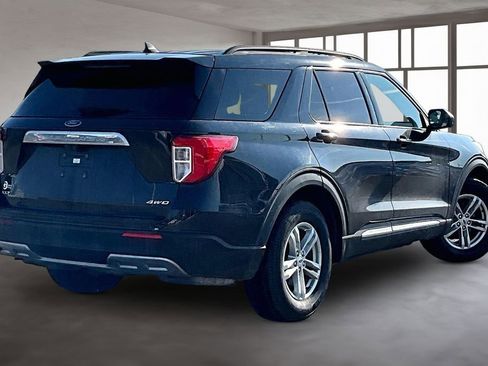 Used 2021 Ford Explorer XLT w/ Equipment Group 202A image 3