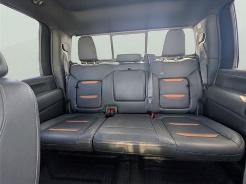 Used 2022 GMC Sierra 2500 AT4 w/ AT4 Preferred Package image 15