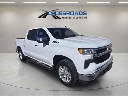 Used 2023 Chevrolet Silverado 1500 LT w/ Z71 Off-Road Package image 6