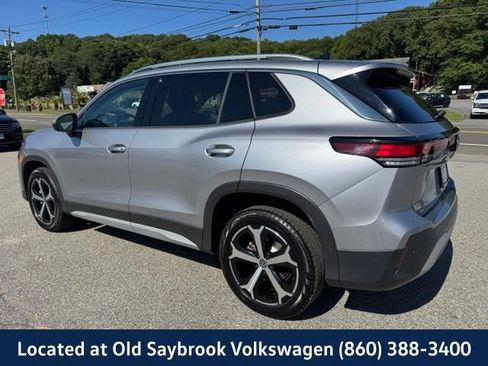 Used 2025 Volkswagen Tiguan SE AWD/4WD image 7