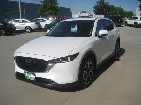 Used 2022 MAZDA CX-5 AWD 2.5 S w/ Premium Package image 4