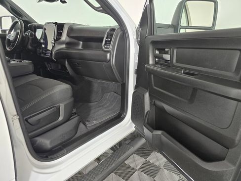 Used 2025 RAM 3500 Tradesman AWD/4WD image 39