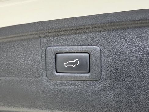 Used 2018 Subaru Outback 2.5i Premium AWD/4WD image 14
