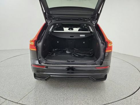 Used 2024 Volvo XC60 T8 Ultimate w/ Protection Package Premier AWD/4WD image 32