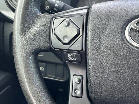 Used 2020 Toyota Tacoma SR w/ SR Convenience Package RWD image 17