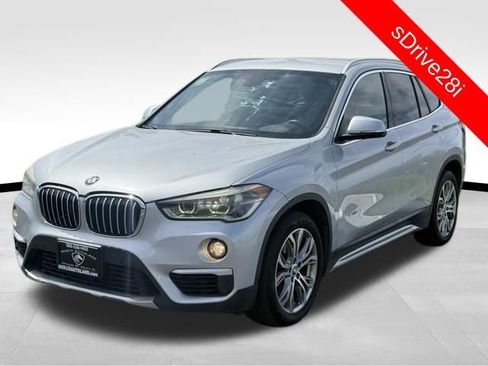 Used 2017 BMW X1 sDrive28i FWD image 3