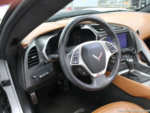 Used 2015 Chevrolet Corvette Stingray Convertible w/ 3LT Preferred Equipment Group RWD image 37