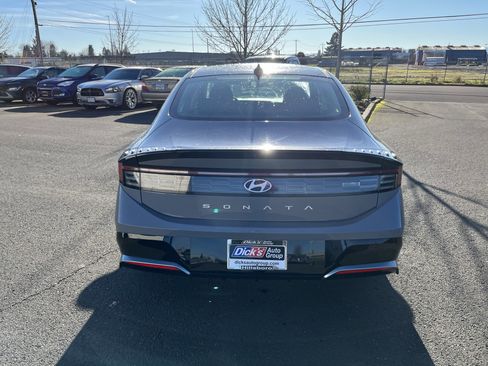 Used 2025 Hyundai Sonata SEL image 4