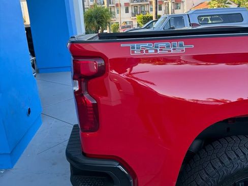 Used 2024 Chevrolet Silverado 1500 Custom Trail Boss w/ LPO, Dark Essentials Package AWD/4WD image 15