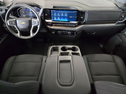 Used 2023 Chevrolet Silverado 1500 LT AWD/4WD image 12