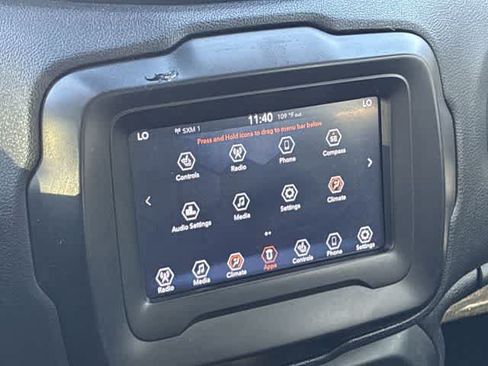 Used 2019 Jeep Renegade Latitude w/ Cold Weather Group AWD/4WD image 29