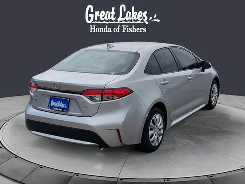 Used 2020 Toyota Corolla LE FWD image 5