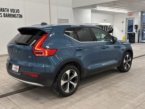 Certified 2025 Volvo XC40 B5 Plus image 5