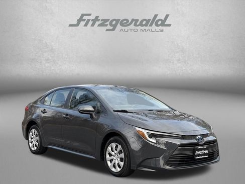 Certified 2023 Toyota Corolla LE image 1