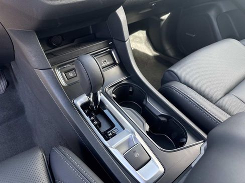 Used 2025 Subaru Ascent Limited image 28