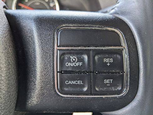 Used 2017 Jeep Wrangler Unlimited Sahara w/ Connectivity Group image 21