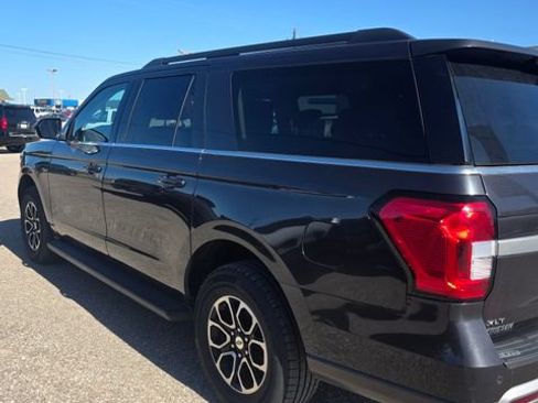 Used 2024 Ford Expedition Max XLT AWD/4WD image 7