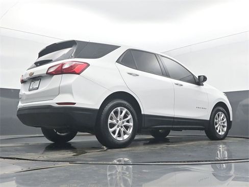 Used 2019 Chevrolet Equinox LS image 48