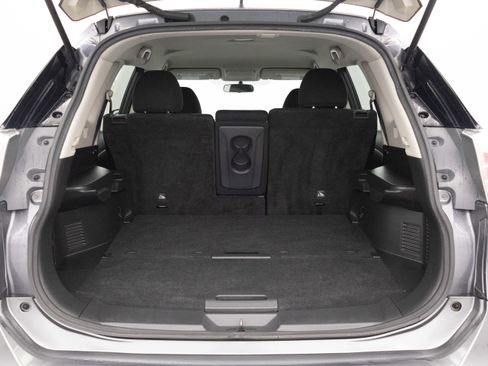 Used 2016 Nissan Rogue S image 10