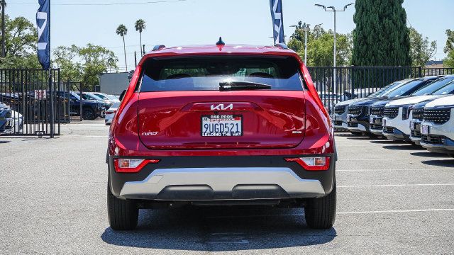 Certified 2025 Kia Niro EX FWD image 8