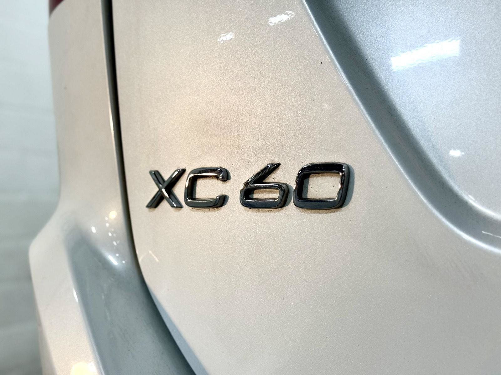 Used 2015 Volvo XC60 T5 AWD/4WD image 7