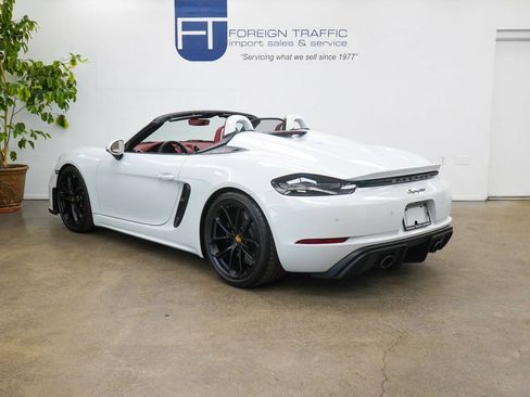 Used 2020 Porsche 718 Boxster Spyder RWD image 6