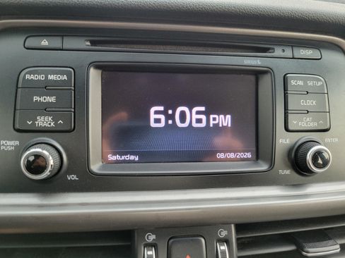 Used 2016 Kia Optima LX FWD image 35