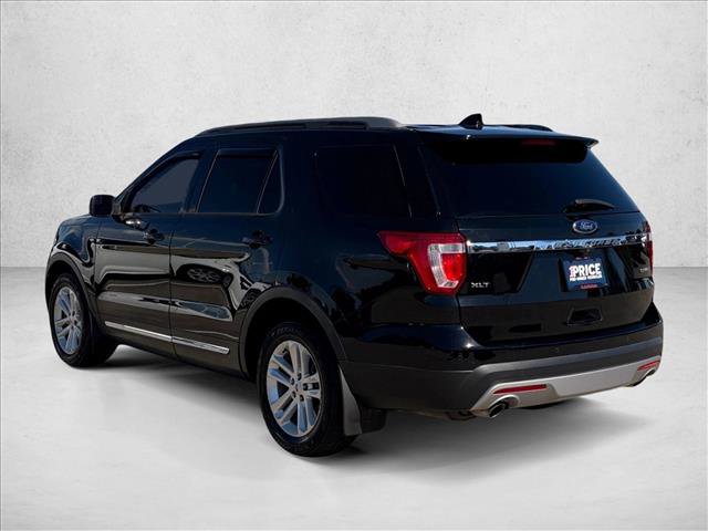 Used 2016 Ford Explorer XLT w/ Equipment Group 202A FWD image 8
