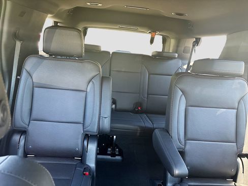 Used 2022 Chevrolet Tahoe High Country AWD/4WD image 29