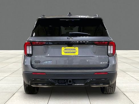 Certified 2025 Ford Explorer ST-Line w/ ST-Line Street Pack image 4