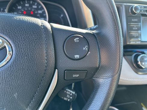 Used 2013 Toyota RAV4 XLE image 21