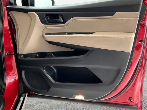 Used 2023 Honda Odyssey EX-L image 24