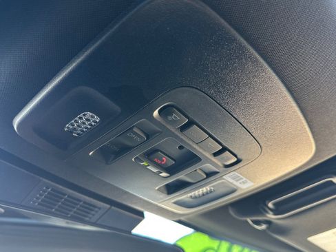 Certified 2025 Toyota Camry SE w/ Convenience Package image 24