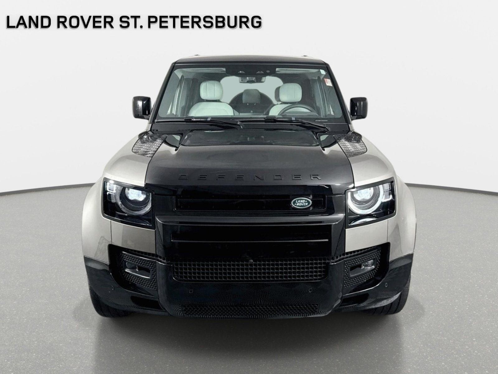 Used 2025 Land Rover Defender 110 X AWD/4WD image 2
