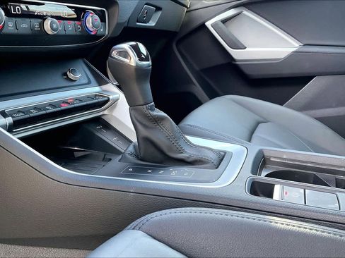 Certified 2025 Audi Q3 2.0T Premium w/ Convenience Package image 15