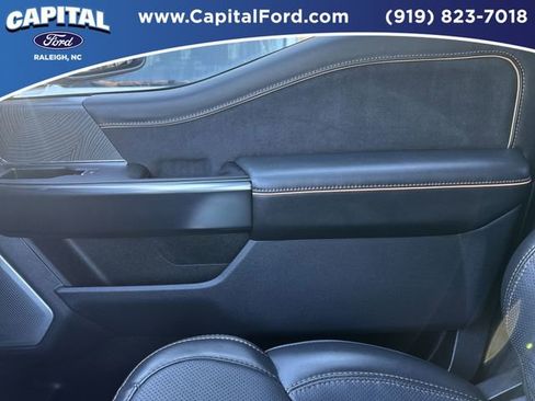 Used 2023 Ford F250 Platinum image 28