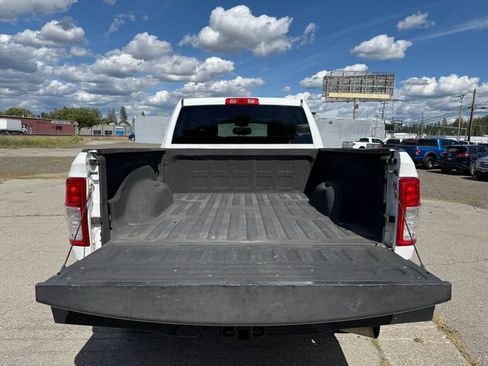 Used 2019 RAM 2500 Big Horn AWD/4WD image 16