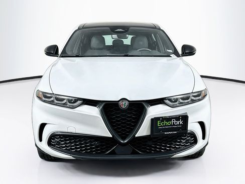 Used 2024 Alfa Romeo Tonale Veloce AWD/4WD image 2
