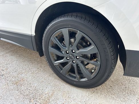 Certified 2022 Chevrolet Equinox RS w/ RS Leather Package image 10