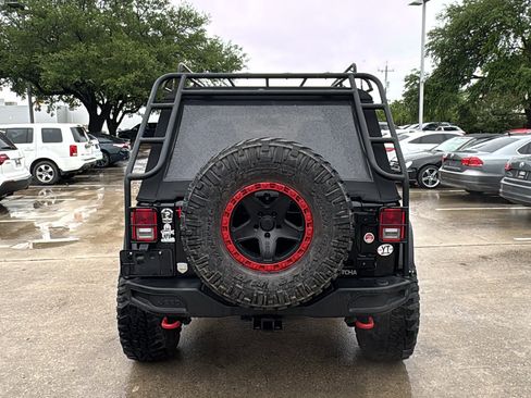 Used 2015 Jeep Wrangler Unlimited Rubicon image 6