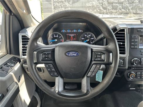 Used 2017 Ford F250 XLT w/ XLT Value Package AWD/4WD image 19