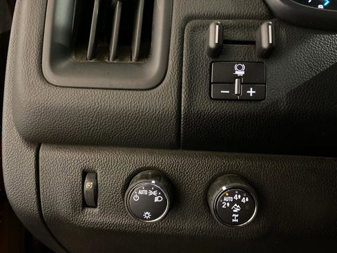 Used 2018 Chevrolet Colorado ZR2 image 16